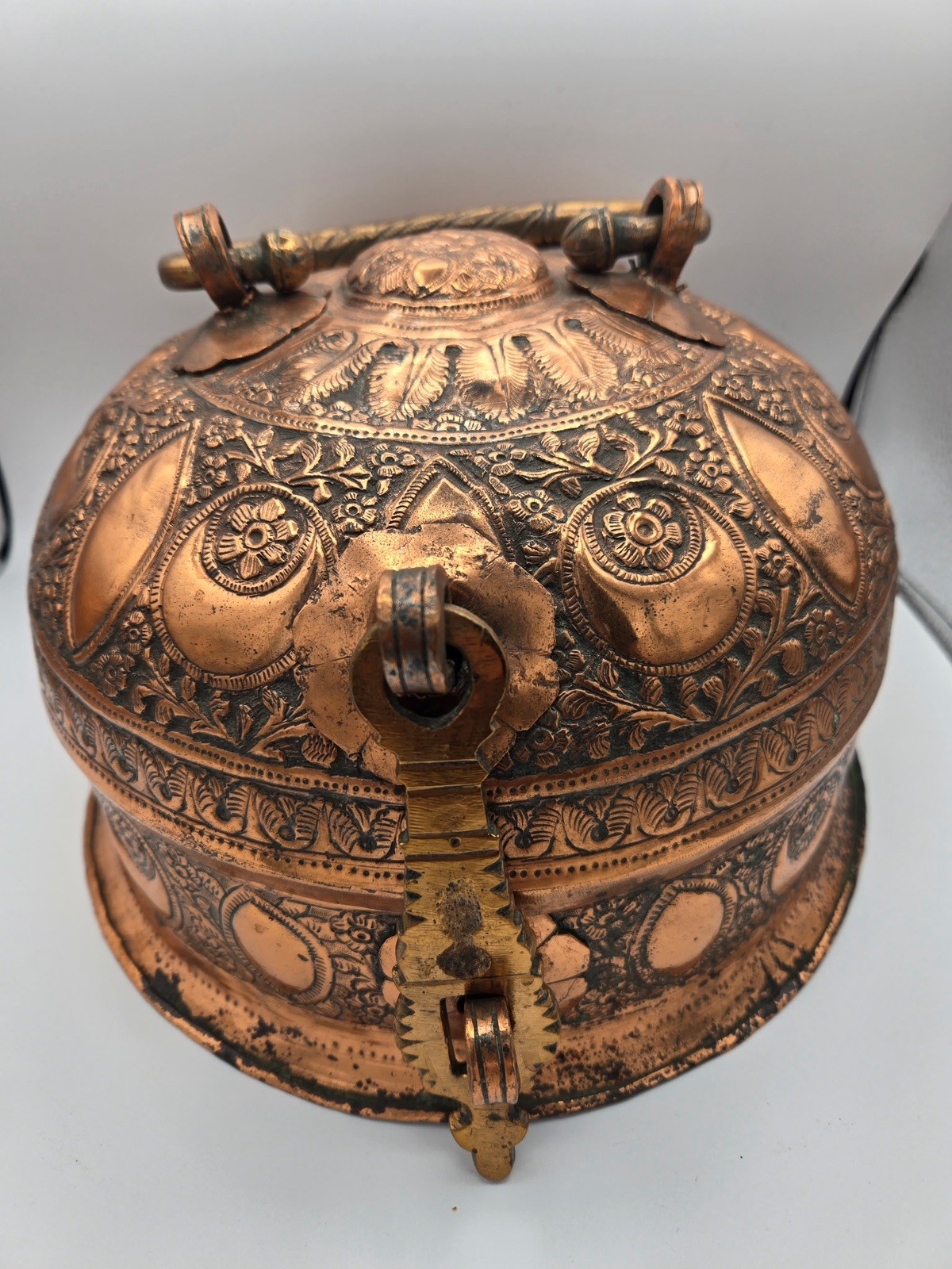 Antique Indian Copper Pandan Mughal Betal Nut Paan Spice Box Container 