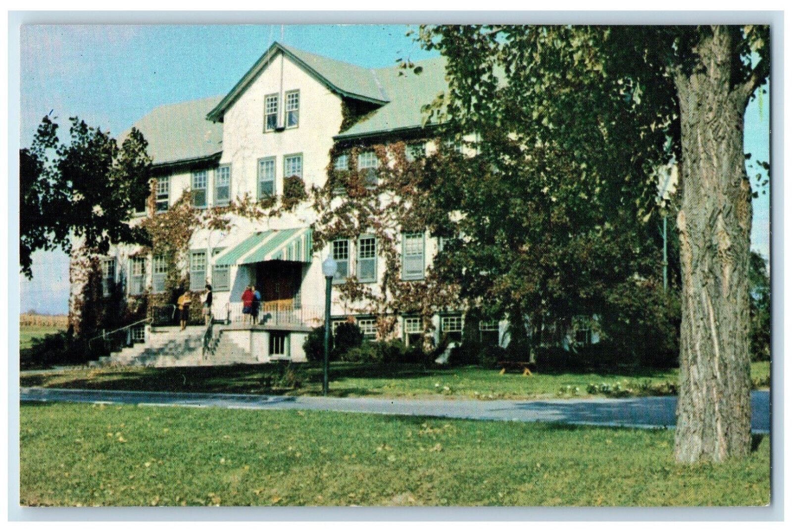 c1950\'s Administration Building Kingsway College Oshawa Canada Postcard