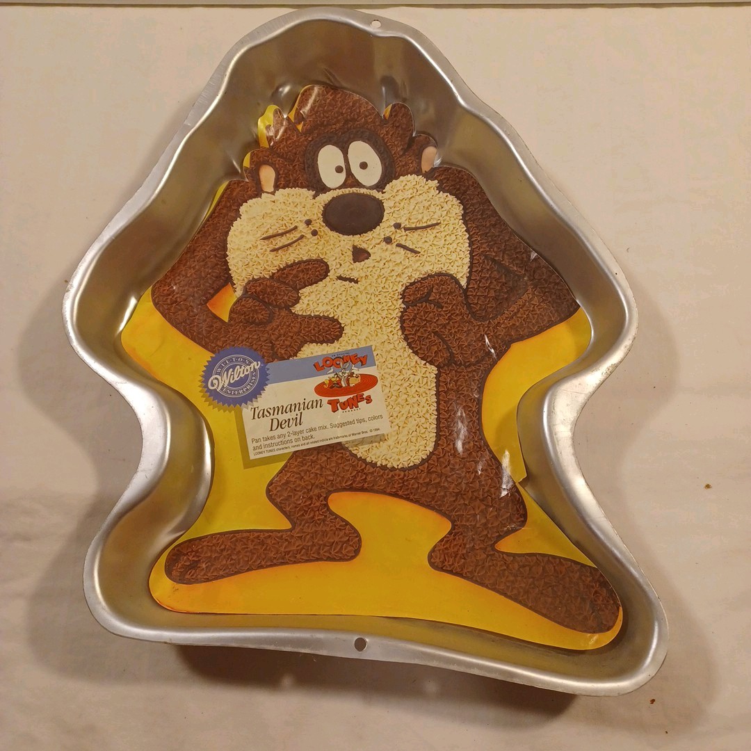 Taz Wilton 1995 Looney Tunes Tasmanian Devil Cake Pan Mold 2105-1236 Taz 