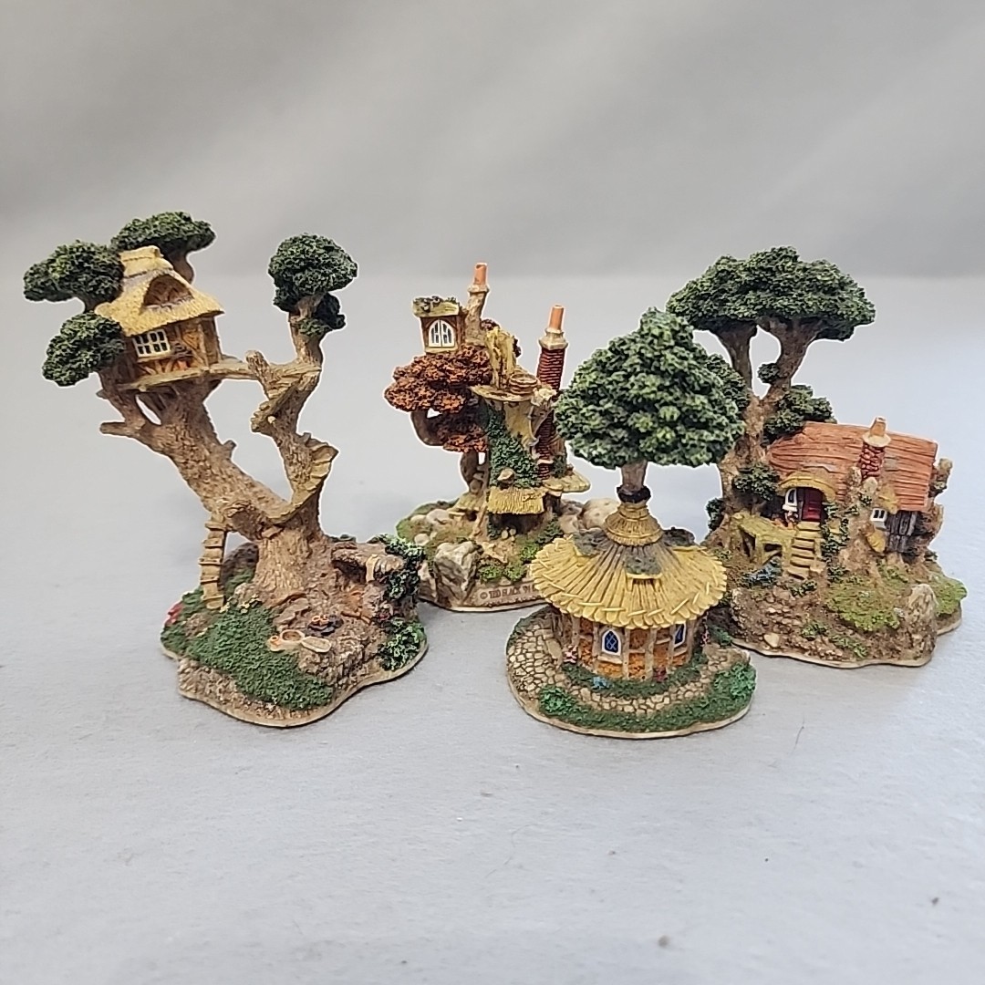Lot of 4 Woodly Wise Treehouse Cottage Sculptures John Hind Studios Ted Slack