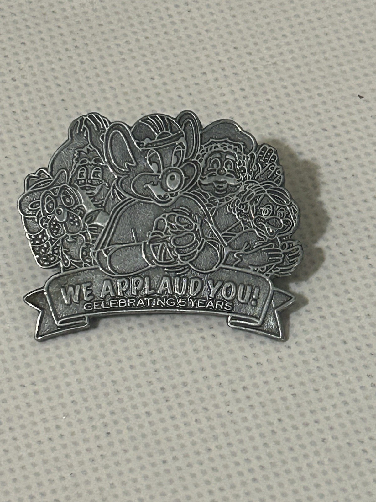 Chuck E. Cheese 5 Year Pin 