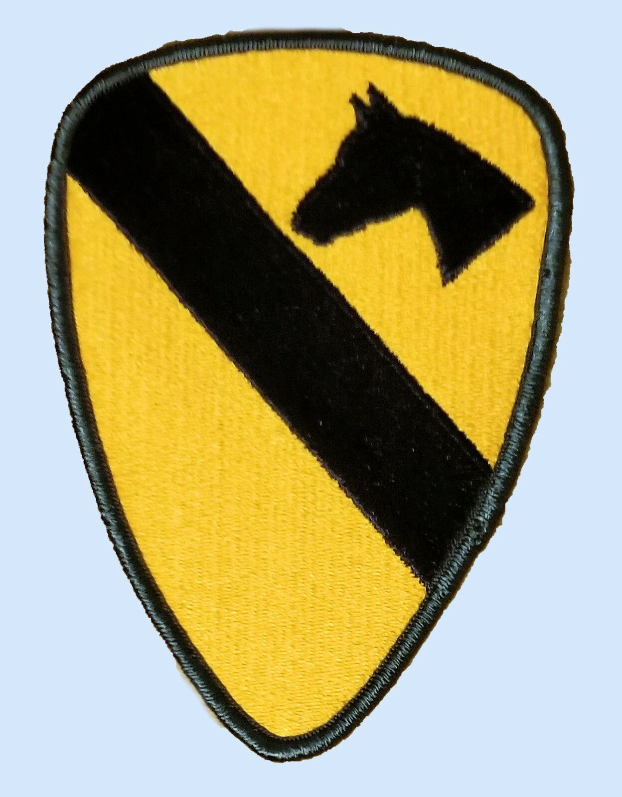 US ARMY 1ST CAVALRY DIVISION FIRST TEAM PATCH - USGI - MADE IN THE USA