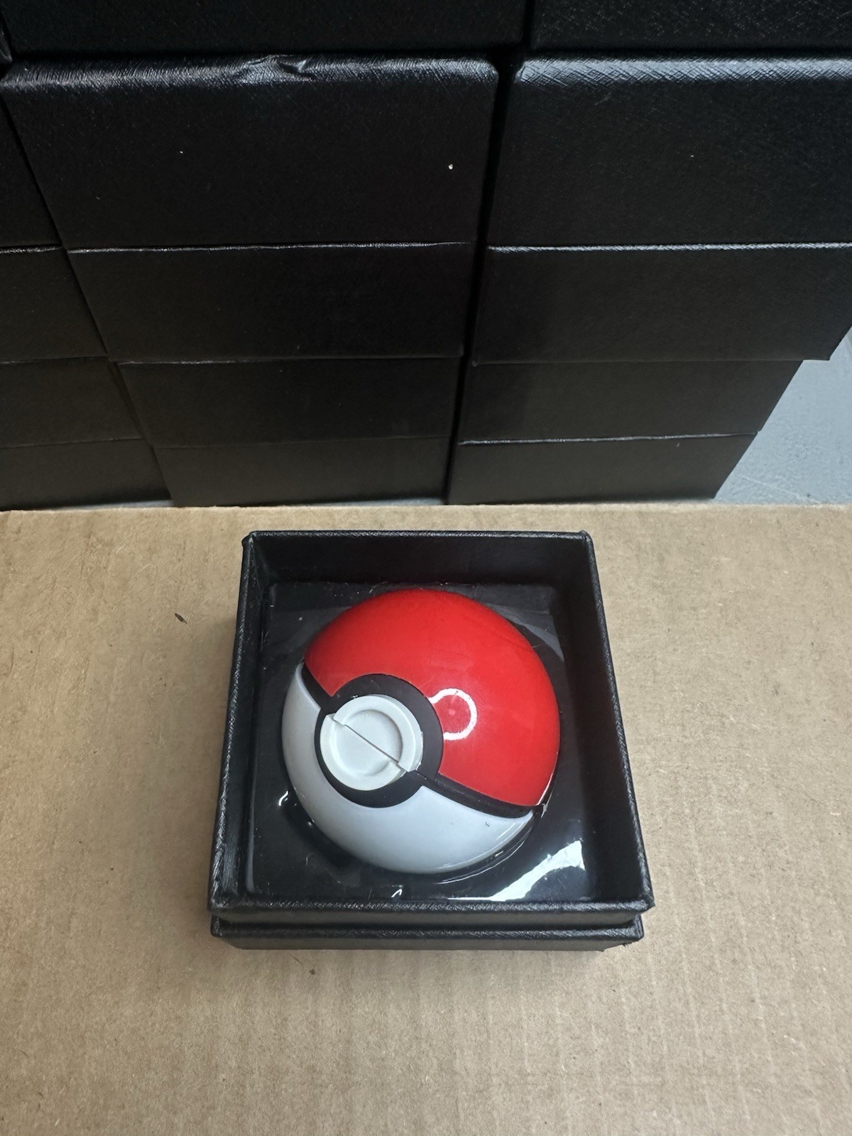 Pokeball Grinder Metal 3 Pieces Herb Tobacco Crusher 2x2