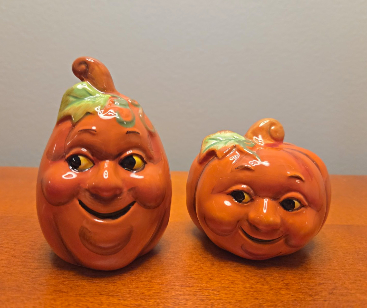 Vintage Ceramic Anthropomorphic Pumpkin Face Salt & Pepper Shakers Set of 2