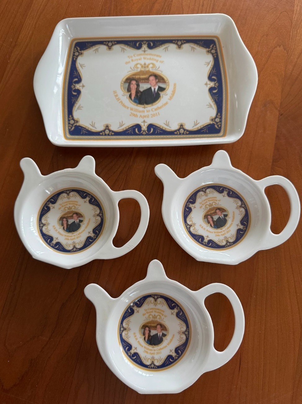 NICE 2011 Royal Heritage Small Plate and Coasters William Katherine Royals Set