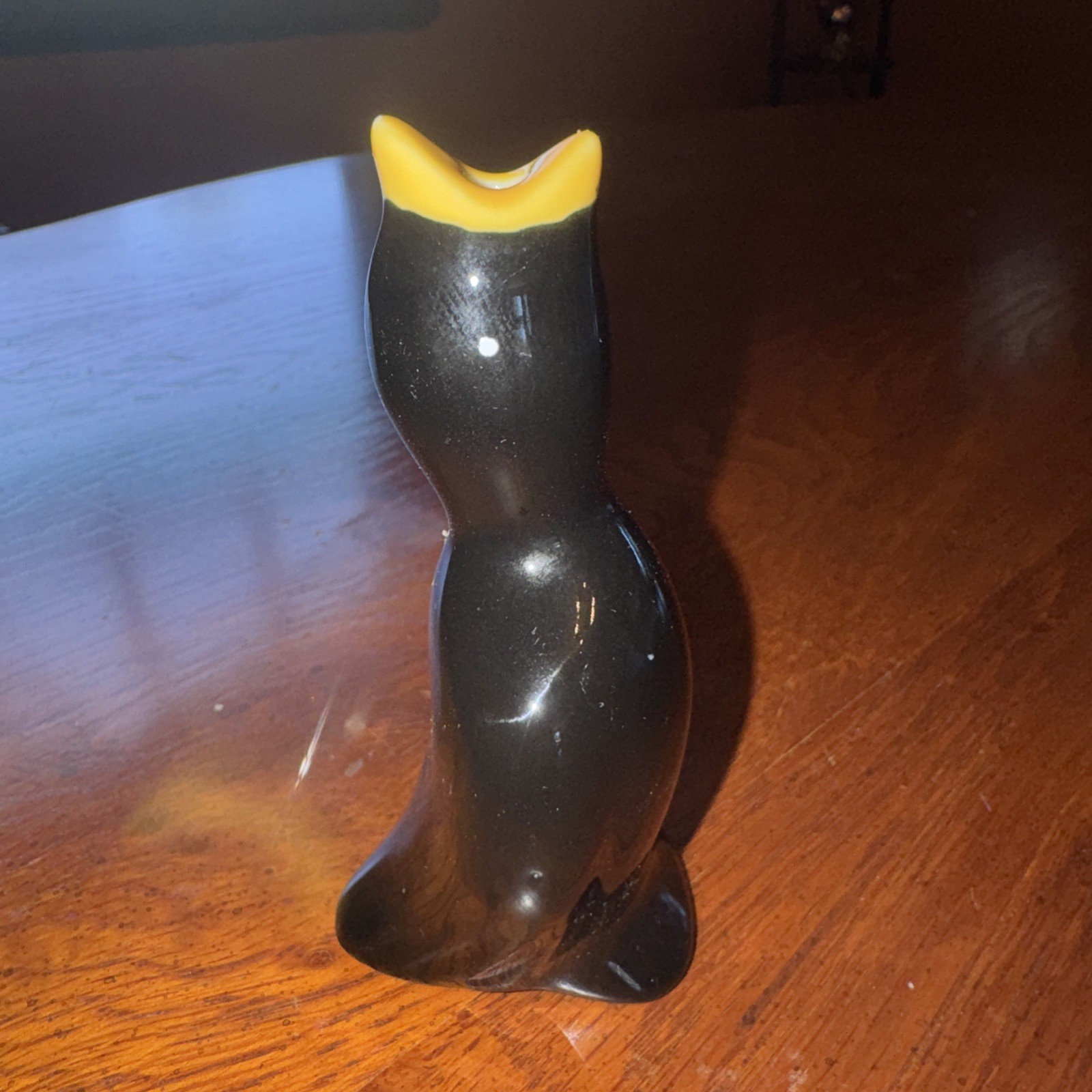 NWOT Collectable vintage Pie Bird~Black~ Yellow Beak~(U)