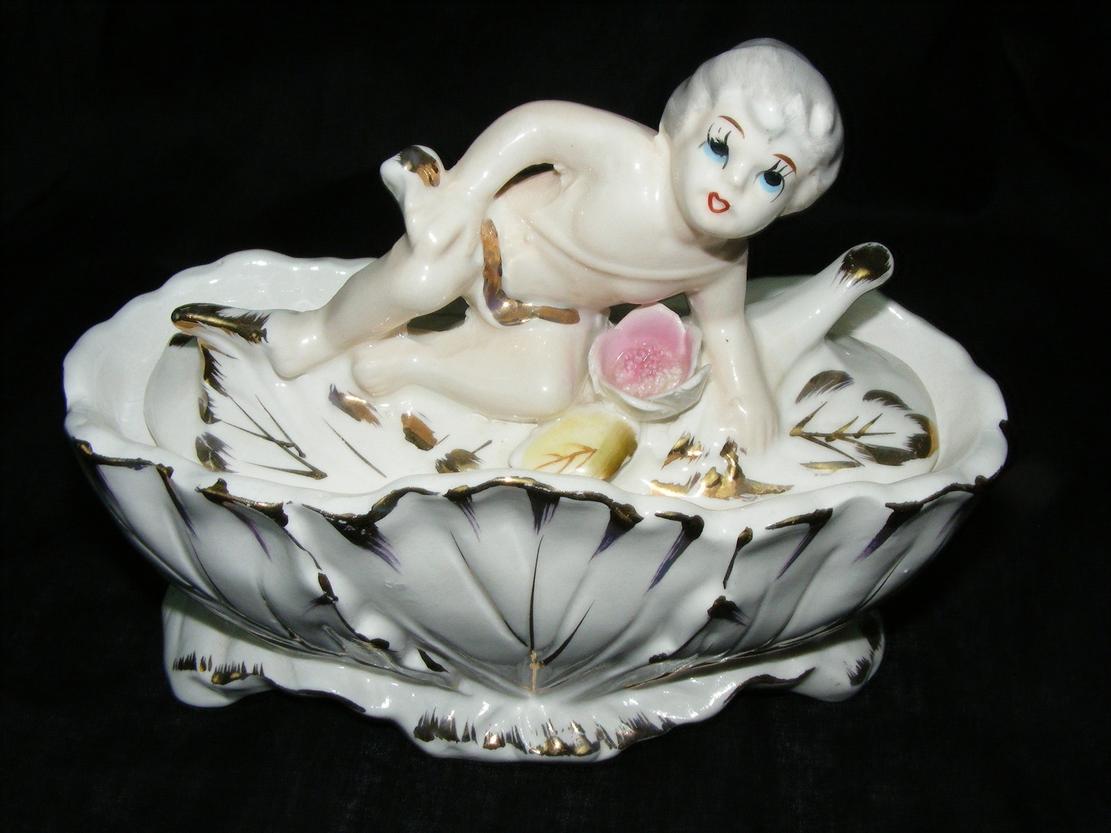 Vintage Porcelain Figurine Royal Sealy Japan Covered Candy Dish Cherub Lid