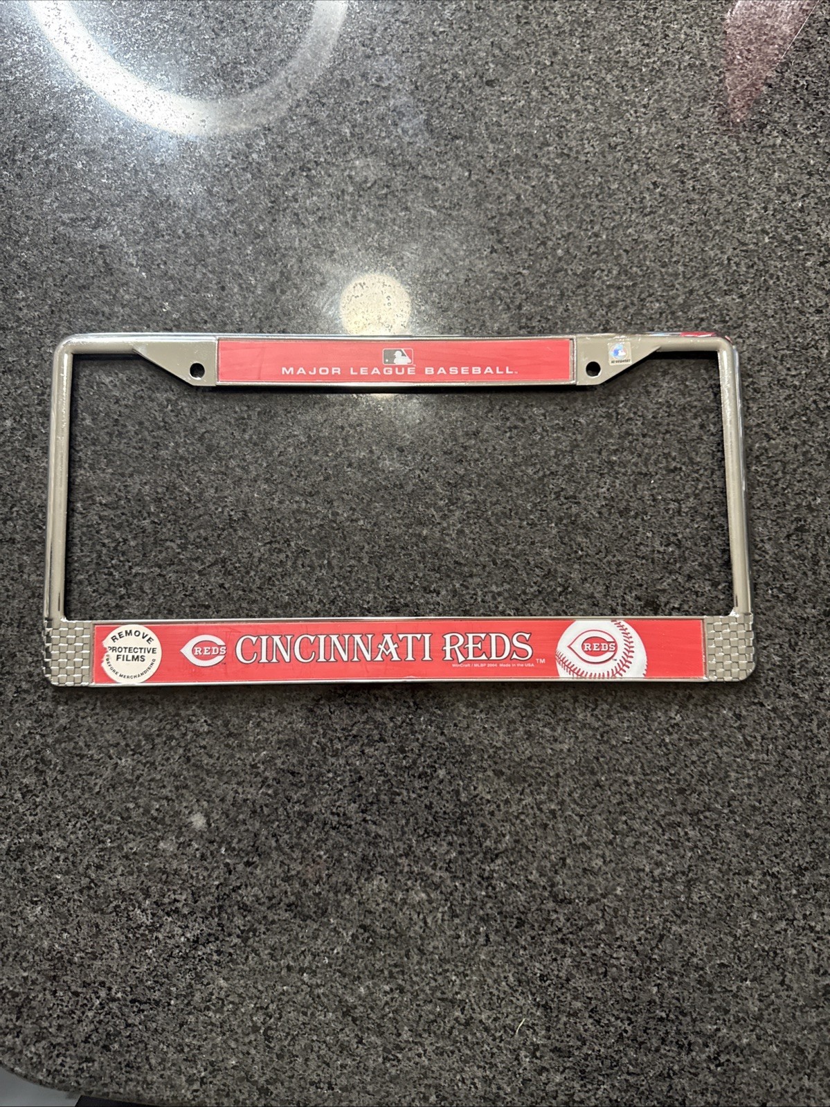 Cincinnati Reds MLB Chrome License Plate Frame Nos WINCRAFT 2004