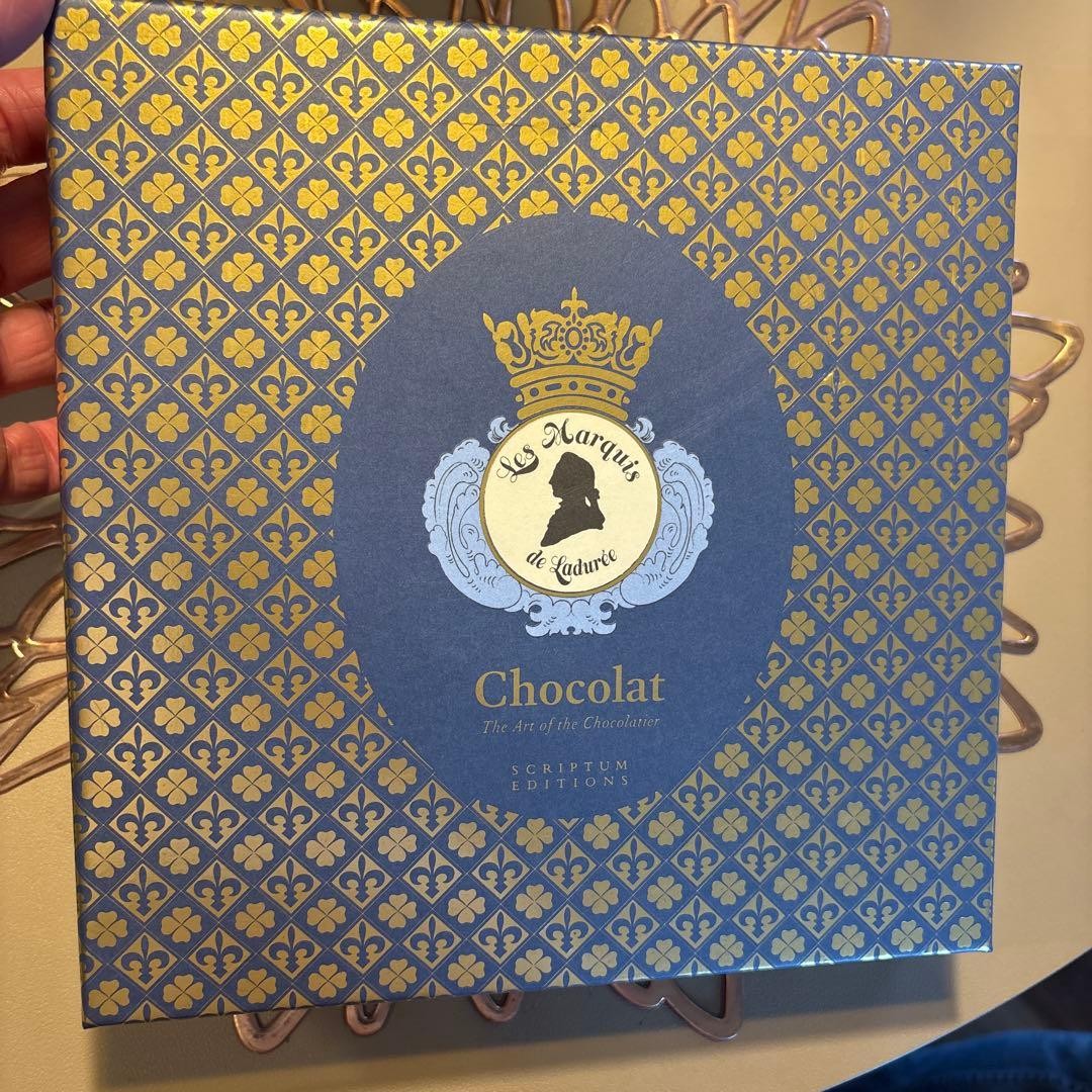 Les Marquis de Laduree Chocolat Foreign books