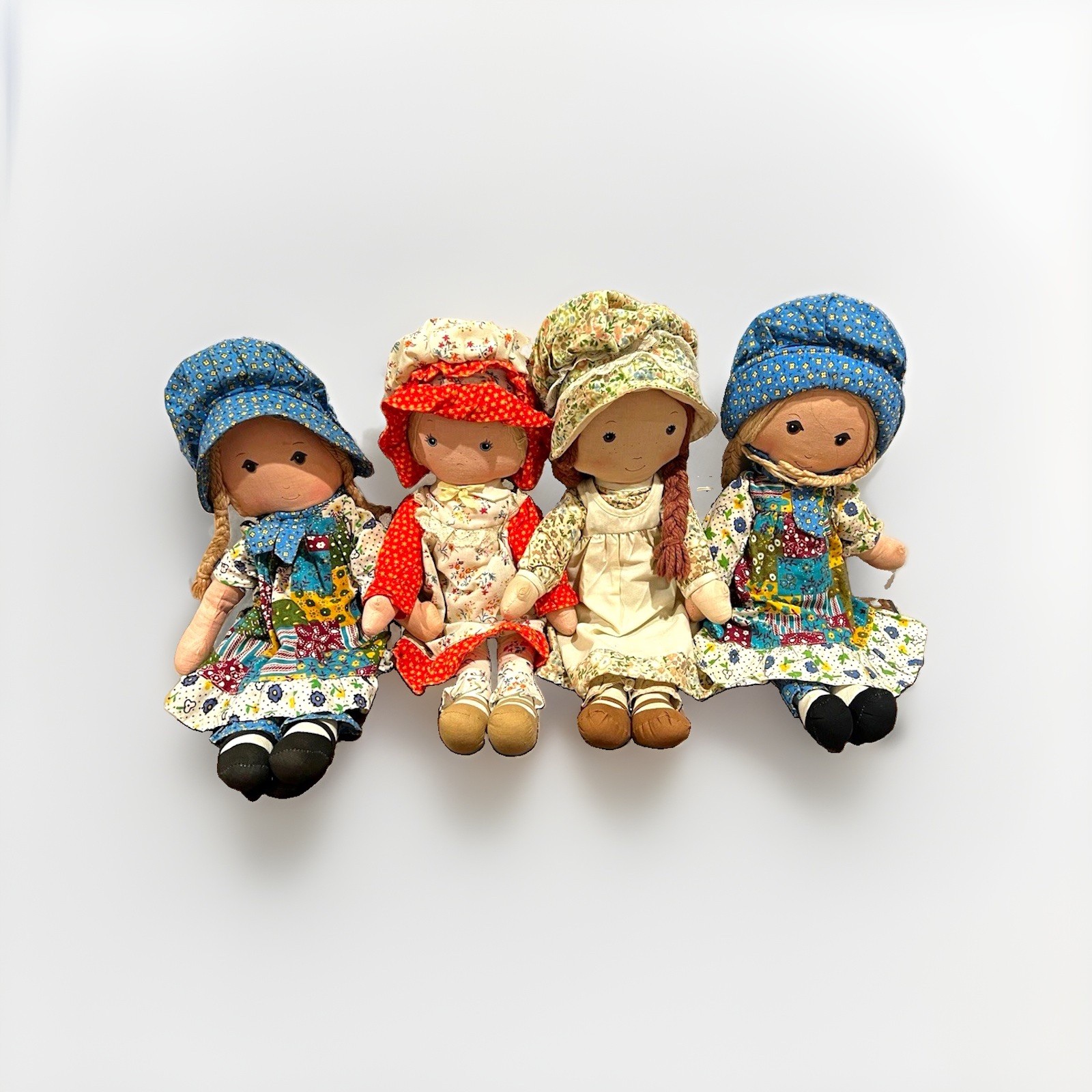 Vintage 1970s Holly Hobbie and friends rag dolls 