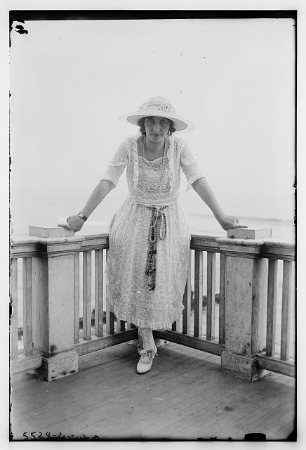 Photo:Galli-Curci Portrait Woman in Lace Dress and Hat, ca. 1920s
