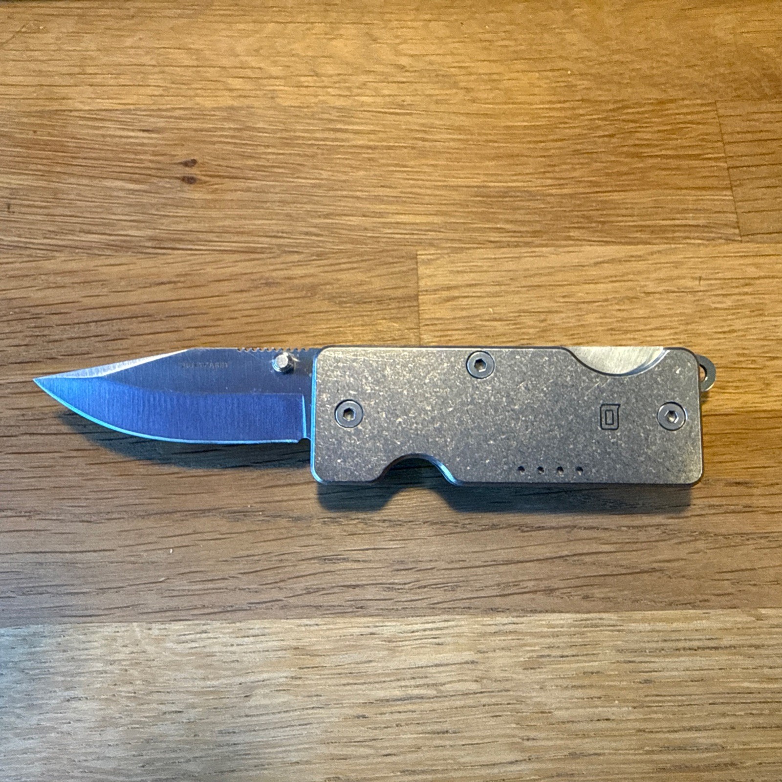 Quiet Carry Q3 Pocket Knife and Key Organizer - Titanium Stonewash