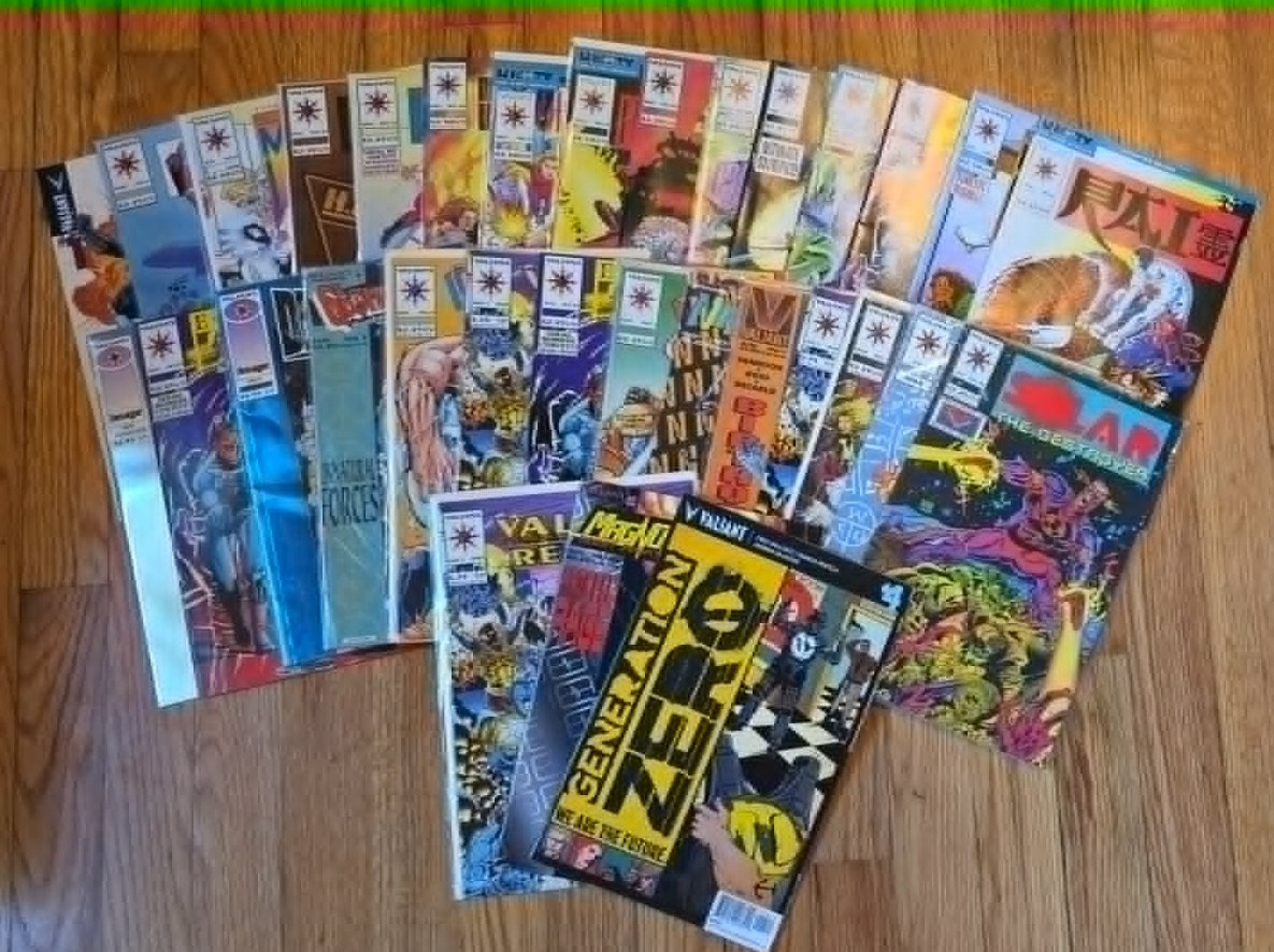 Valiant Comics Lot of 32 | A33