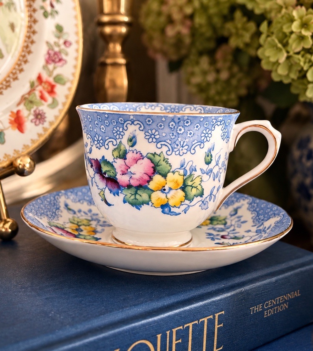 Vintage Royal Albert Bone China Floral Teacup & Saucer Blue Gold England