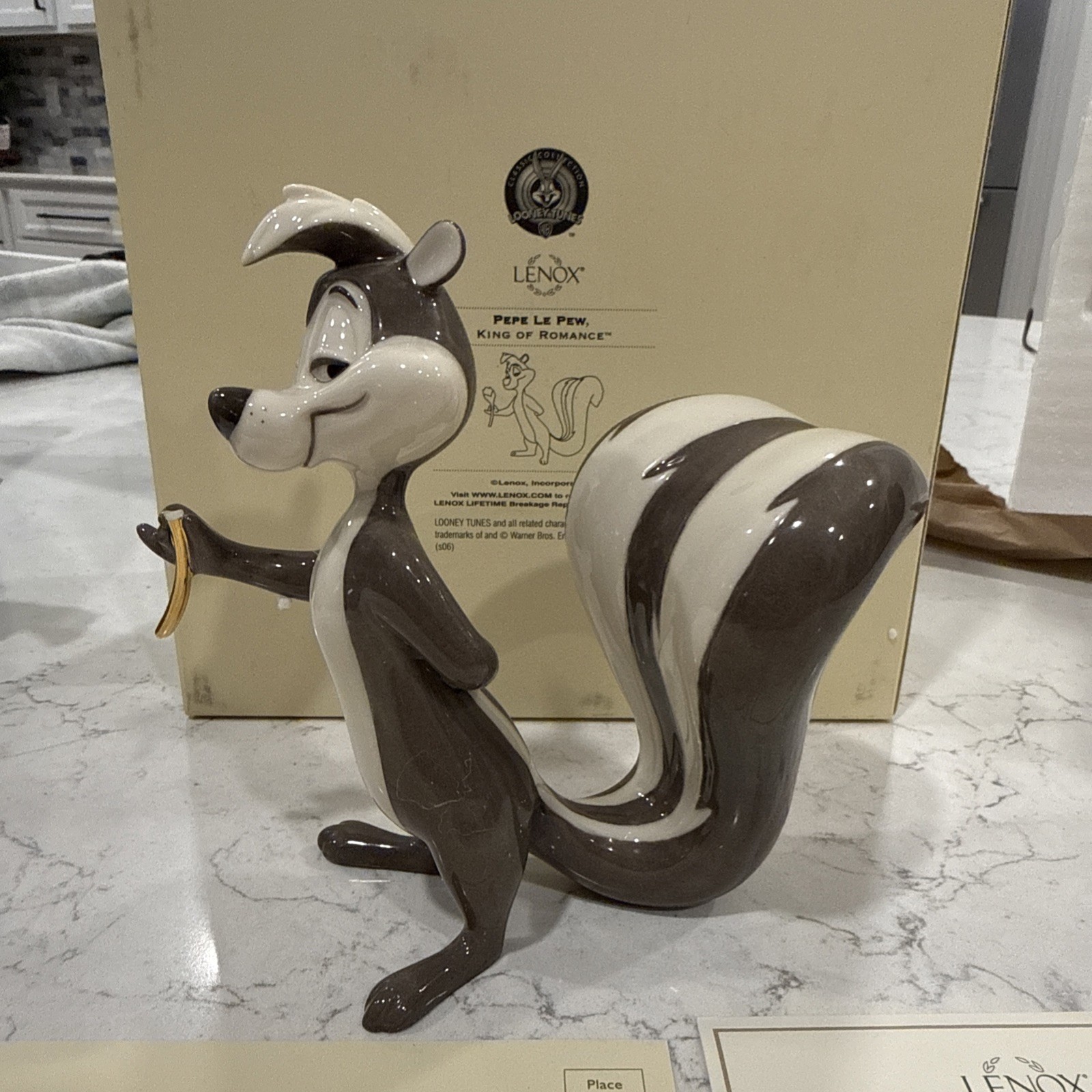 Lenox Pepe Le Pew King of Romance 6” Skunk Box COA / Read Looney Tunes 