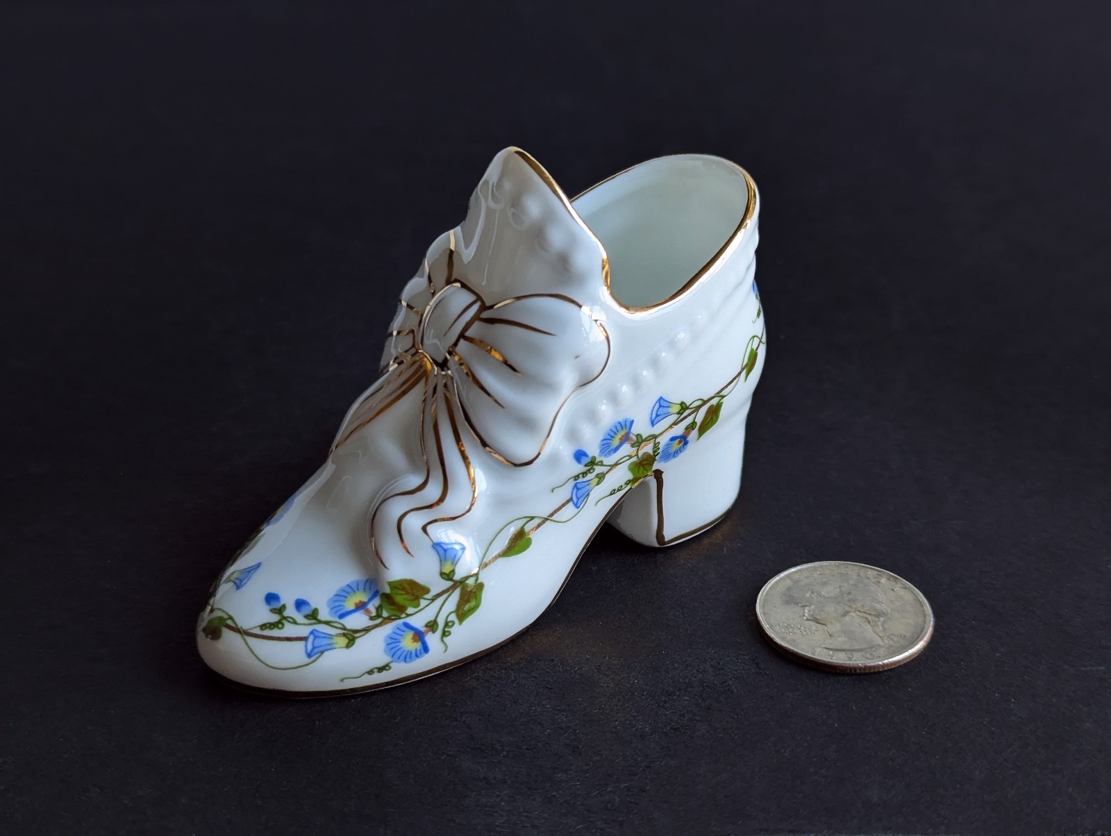 Porcelain Shoe-Shaped Trinket Bowl White w/ Morning Glory Vines Excellent Cond