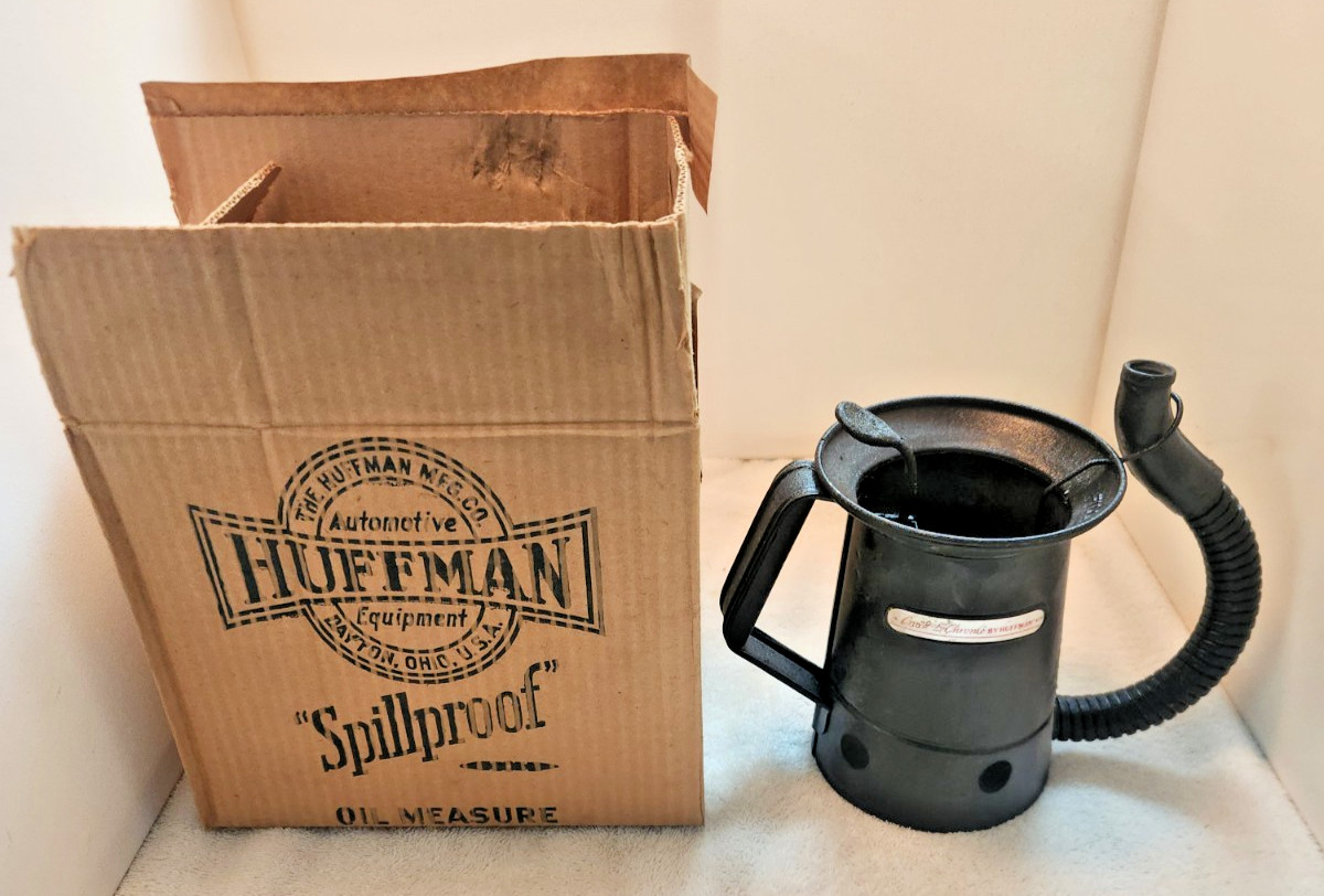New Old Stock NOS Oil Can WWII  Vintage Huffman  Antique Original Box Scarce
