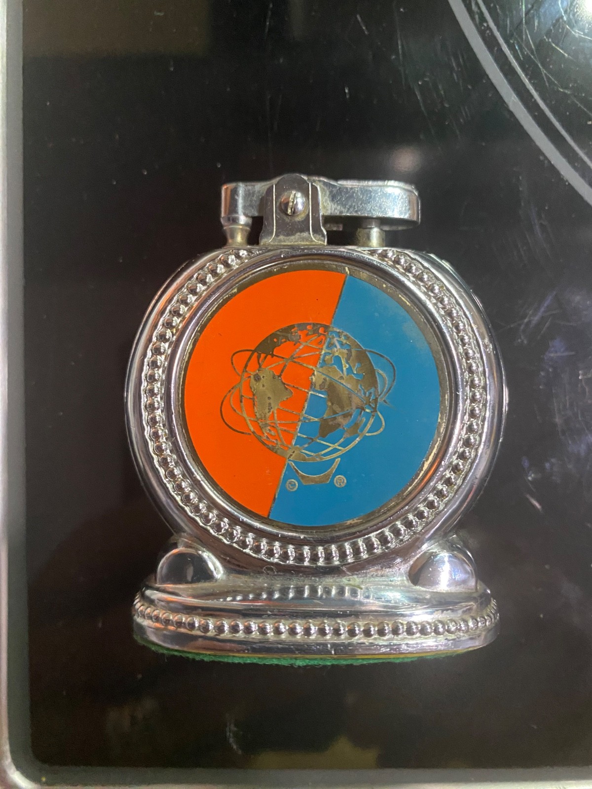 Vintage 1964-65 New York\'s World Fair Table Lighter Japan Chrome Sparks Works