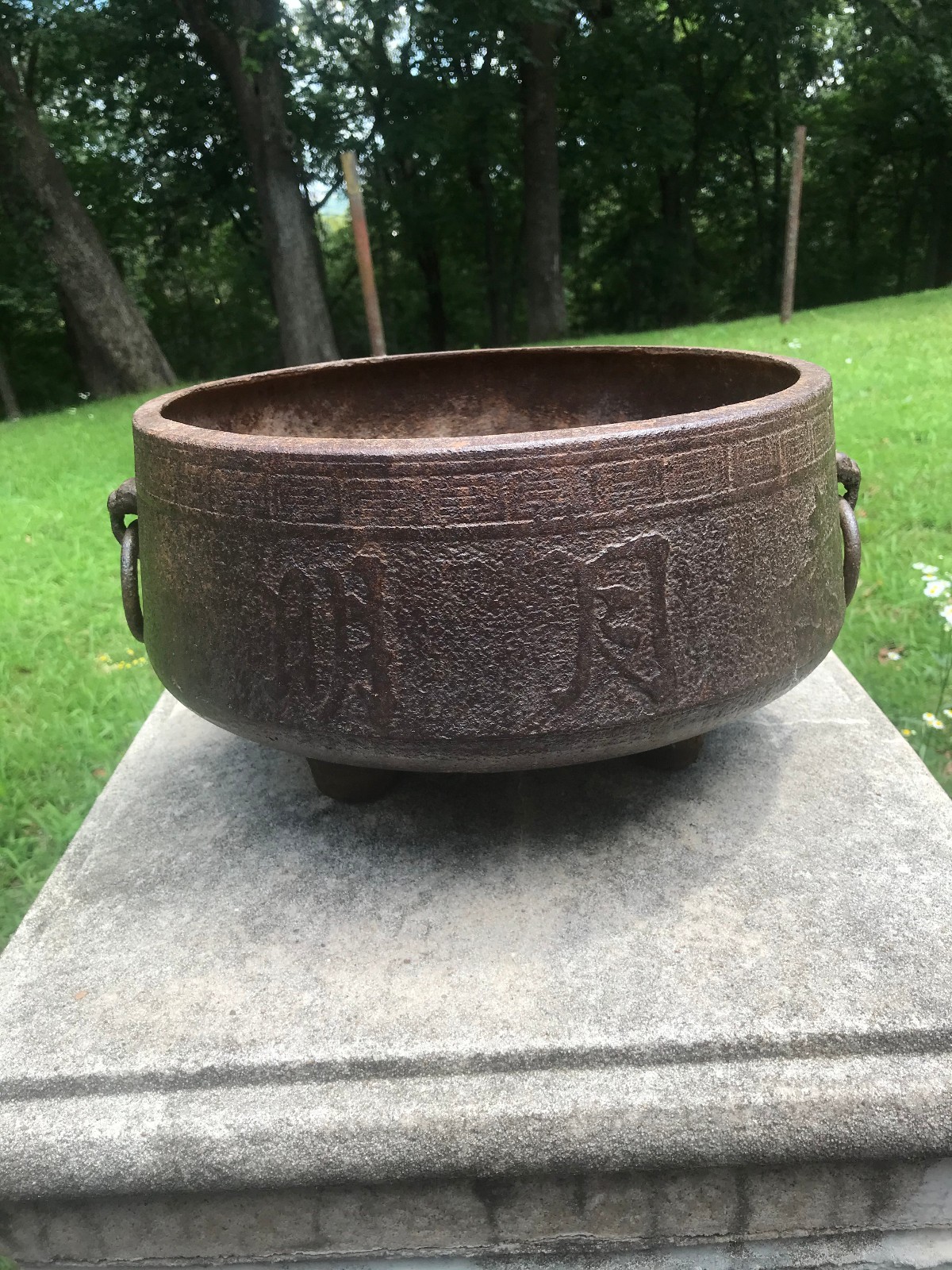 1800s-cast iron Japanese censer-hibachi-brazier-campfire-incense-Shinto-Buddhist