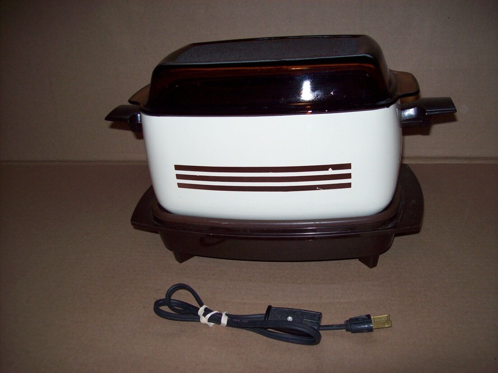 vintage 1979 West Bend model 5275 Slow Cooker PLUS excellent clean working