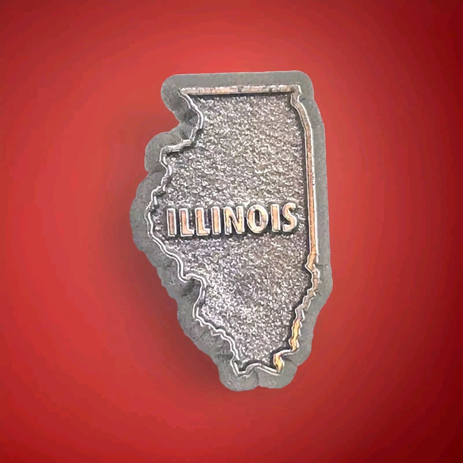 Illinois State Shape Travel Pin Vintage Plastic Collectible Souvenir