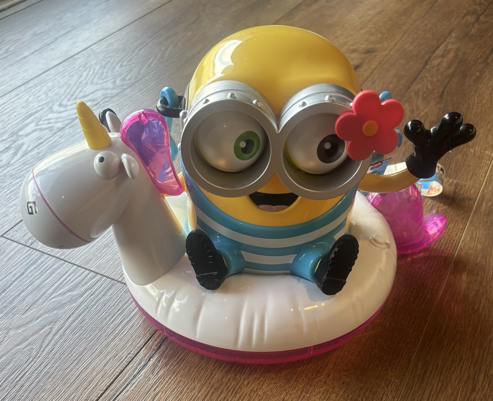 VG Universal Studios Minion Summer Pool Beach Unicorn Float Popcorn Bucket