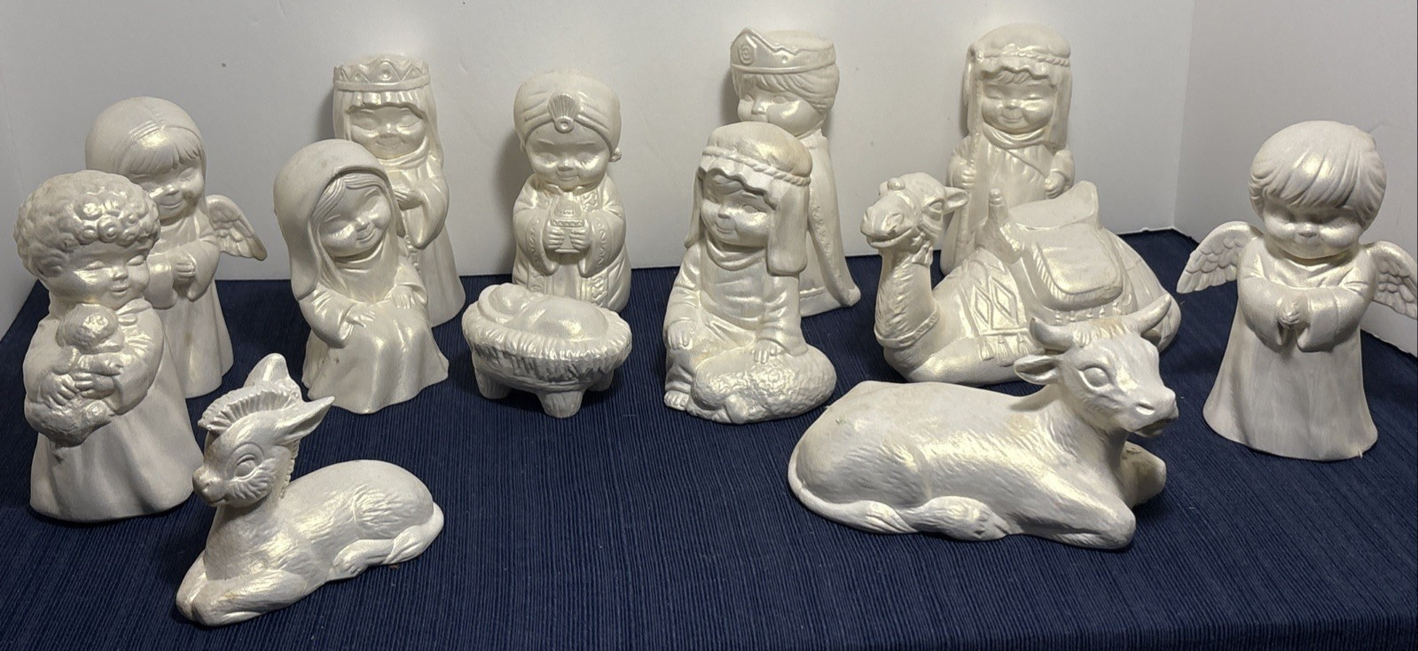 Lot of 13 Vintage Ceramic Nativity Pieces Iridescent Pearlized Luster Glaze