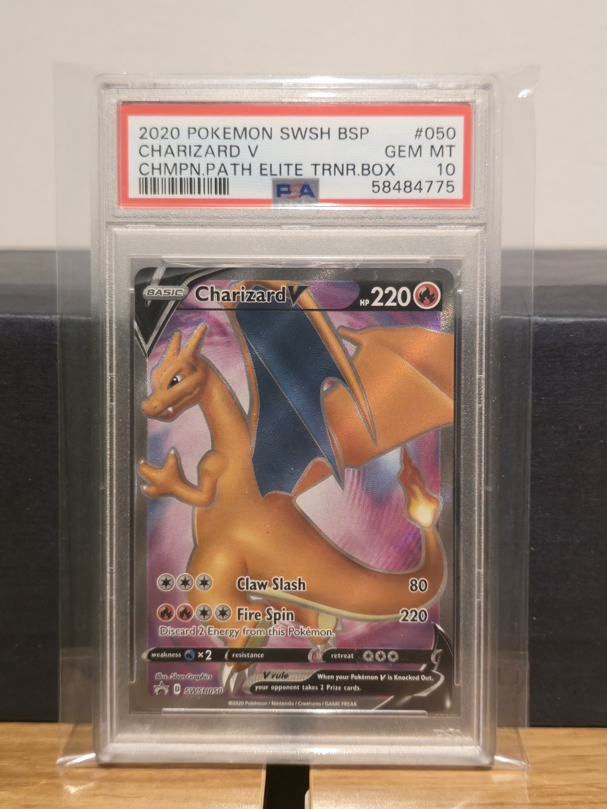 Charizard V 050/073 PSA 10 Swsh Black Star Promo Pokemon TCG