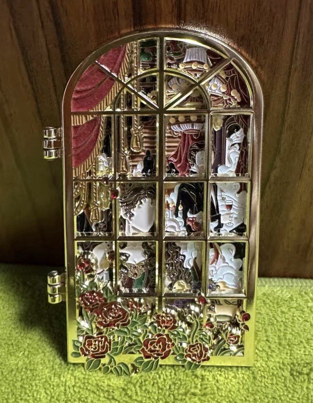 The Phantom of the Opera Erik & Christine Collectible Limited Edition Hinged Pin