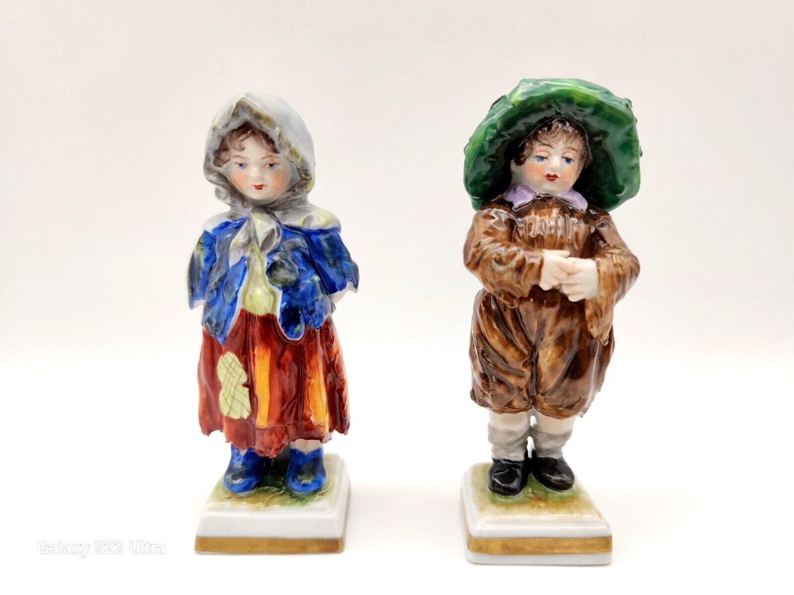 VINTAGE 2 VOLKSTEDT PORC. FACTORY GERMANY BOY/GIRL STREET URCHIN RARE FIGURINES