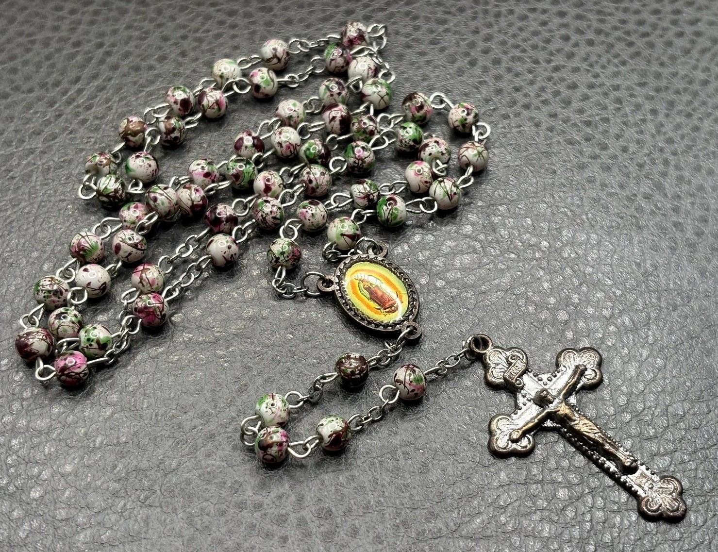 Vintage Creed Rosary Necklace Enamel Speckled Painted Beads Crucifix Cross 27”