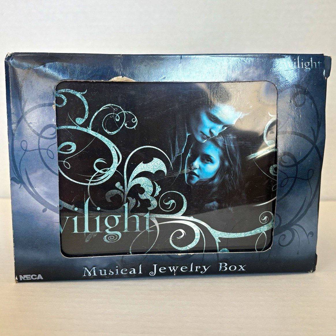 NECA Twilight Musical Jewelry Box Plays \