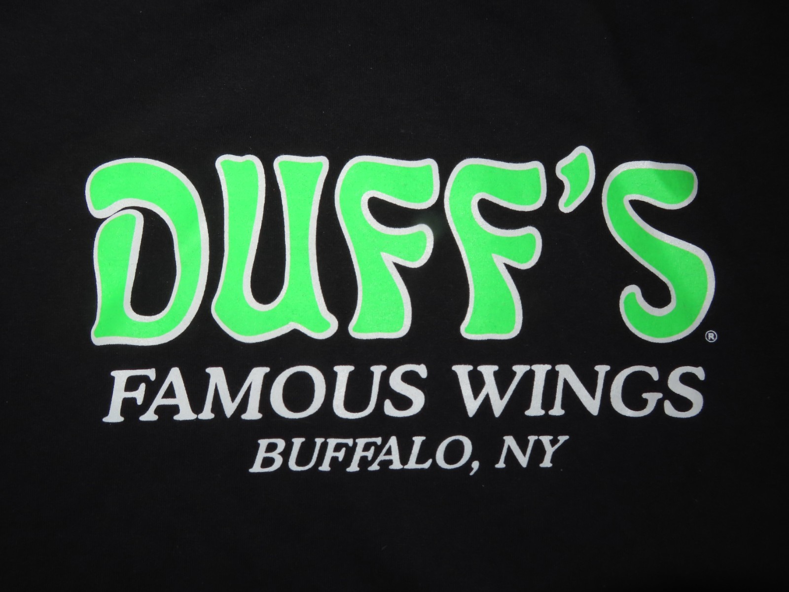 Vintage DUFF's Famous Wings BUFFALO NY Warning HOT IS VERY VERY HOT (2XL Shirt