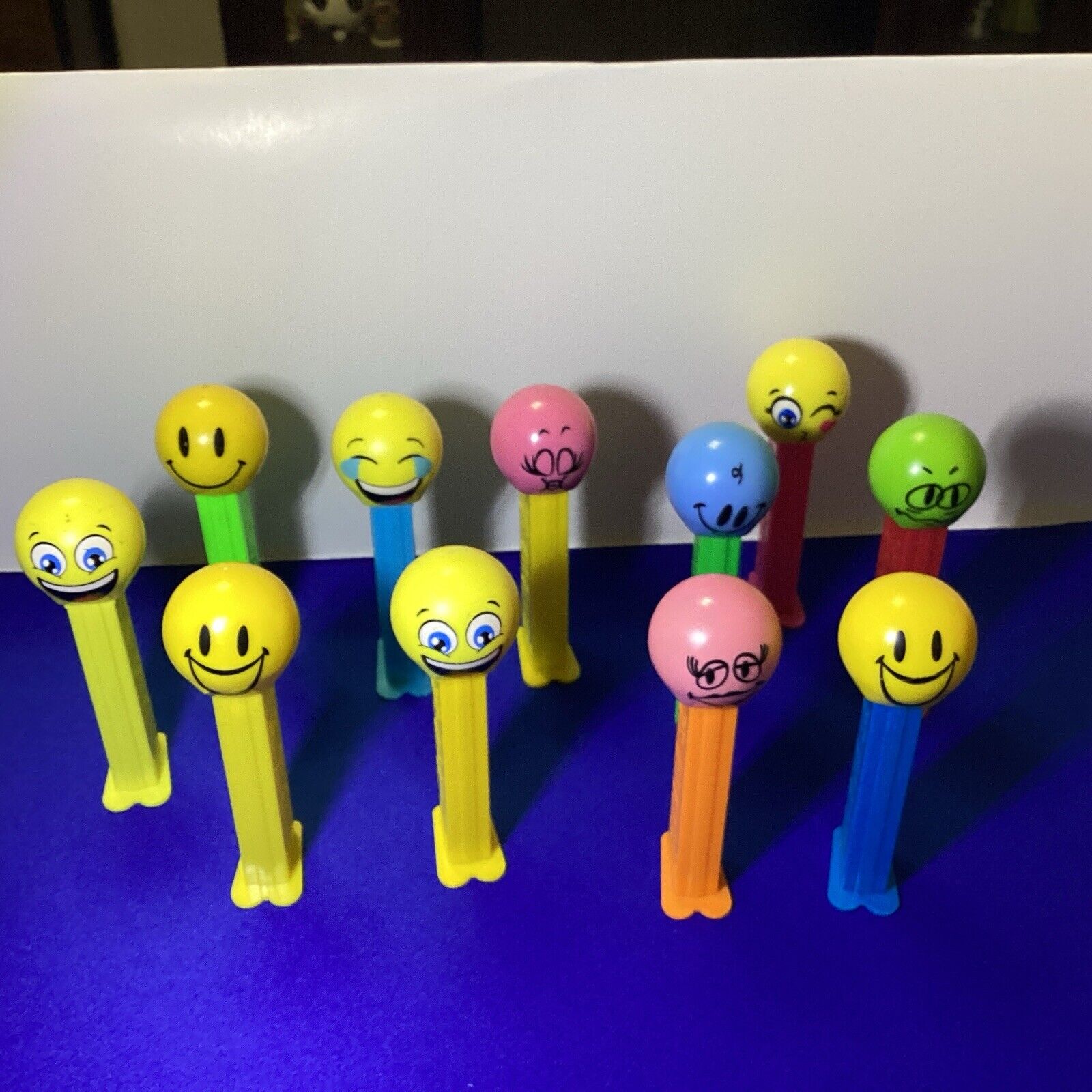 Vintage Lot Of 11 Emojis Pez Candy Dispensers Hungry, Slovenia 