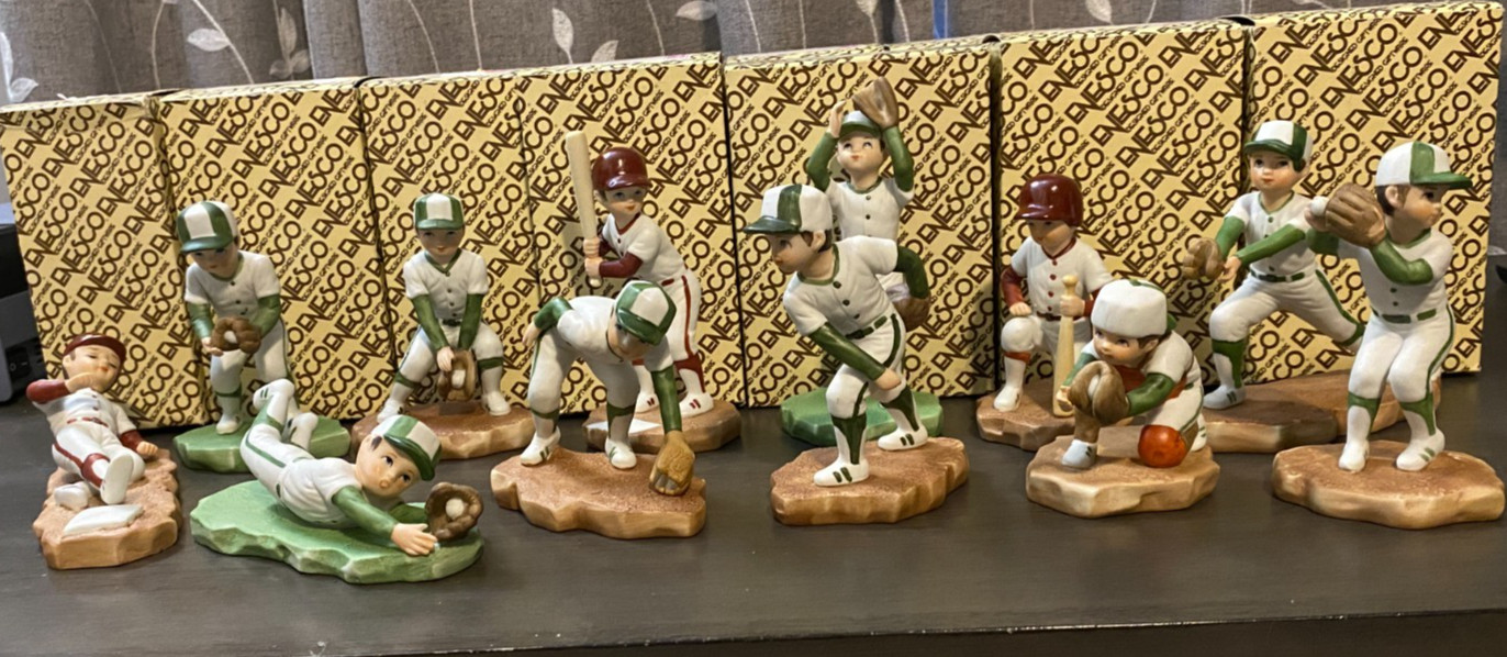 Vintage 1983 Enesco Porcelain Baseball Figurine 12 pcs - Complete Game Diorama