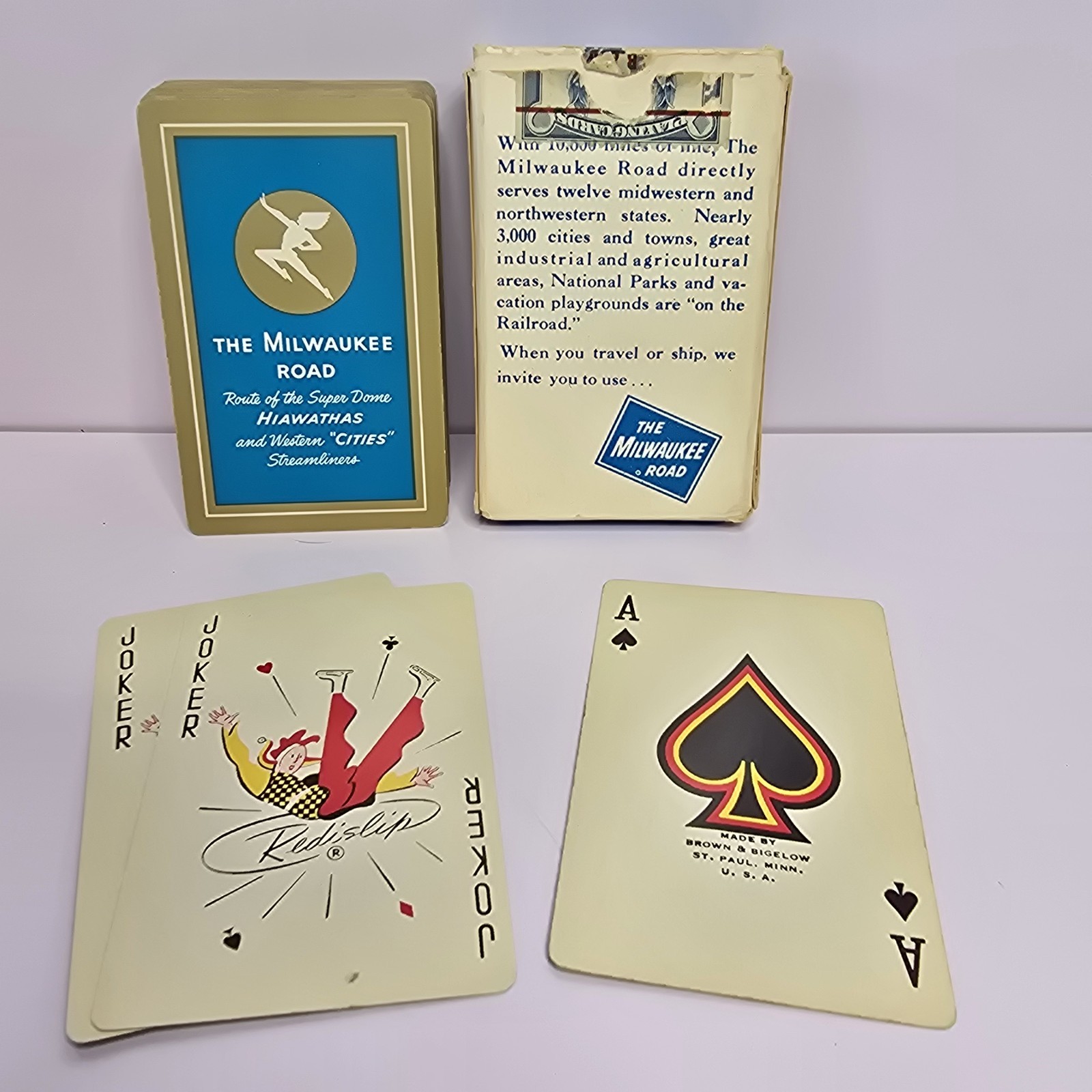 The Milwaukee Road Hiawatha City Streamliners Pinochle Cards w/ Tax Stamp