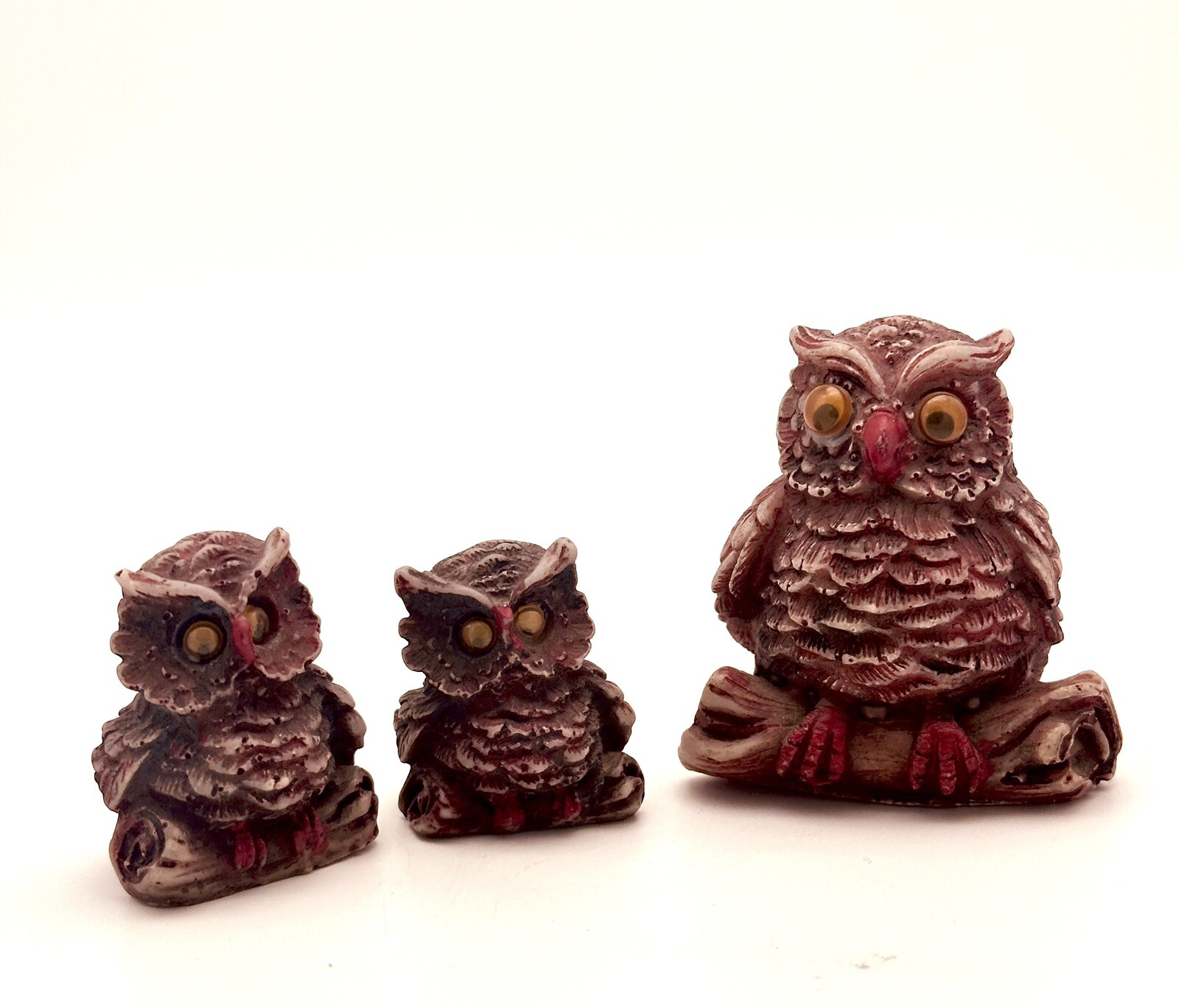 Vintage Resin Owls Sitting On Logs  2.5” And 1.5” Set Of 3