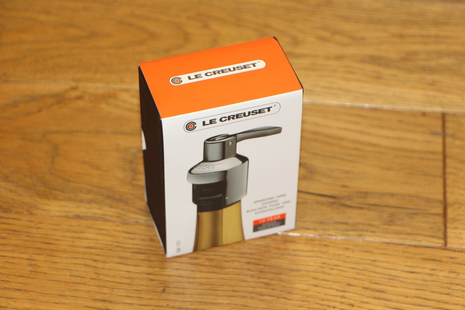 Brand NEW Le Creuset SW101  Sparkling Wine Stopper - Champagne - Prosecco