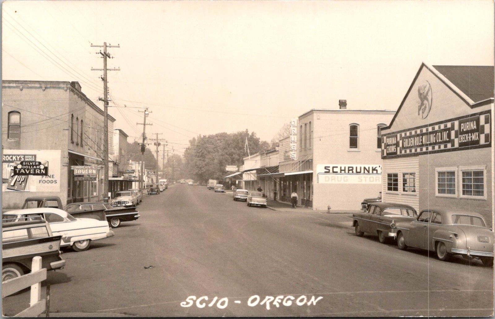 RPPC Postcard - Scio OR Oregon - 7UP, Tavern, Schrunk Drugstore, Milling Co (B7)