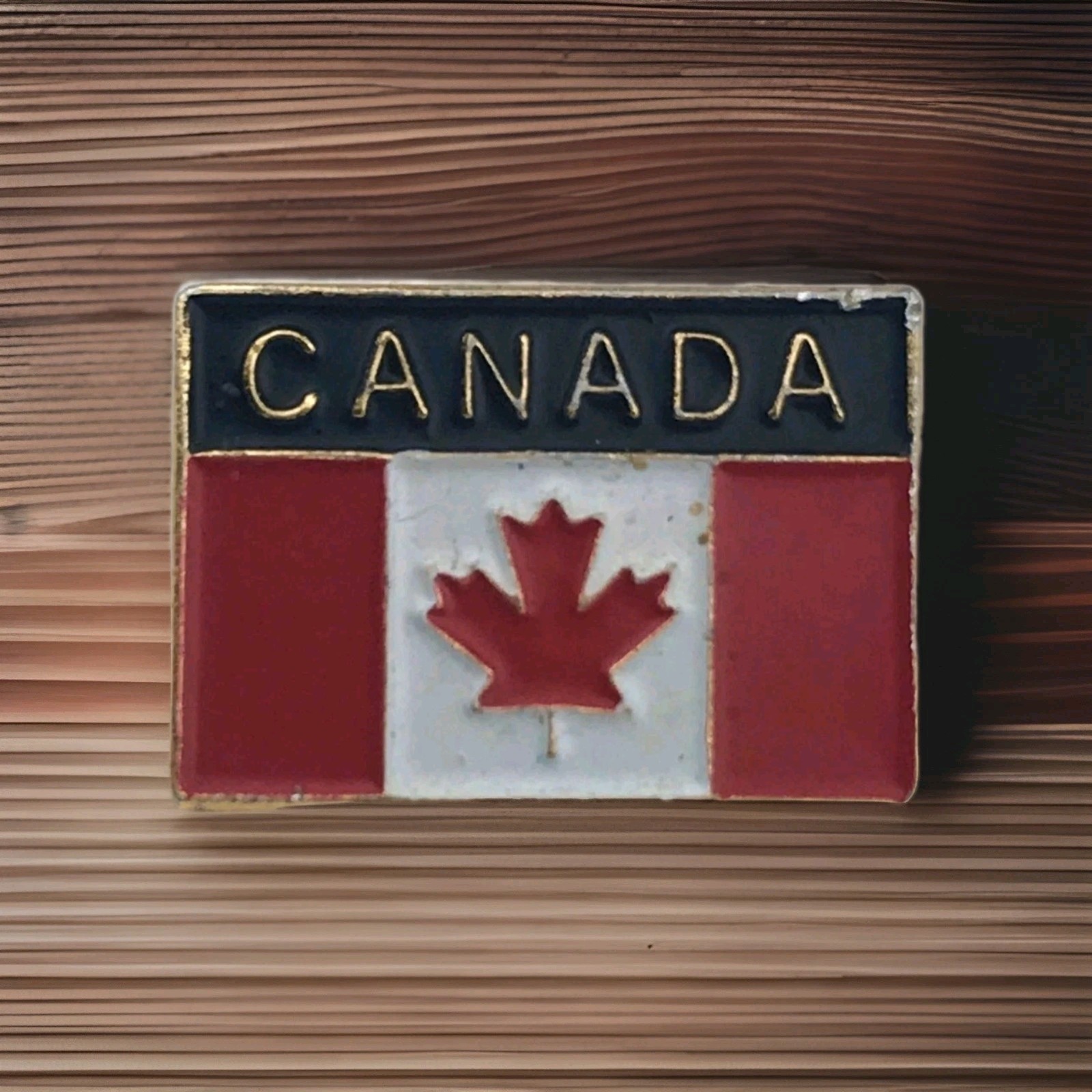 Canada Flag Metal Enamel Lapel Pin Red White Maple Leaf Vintage Souvenir