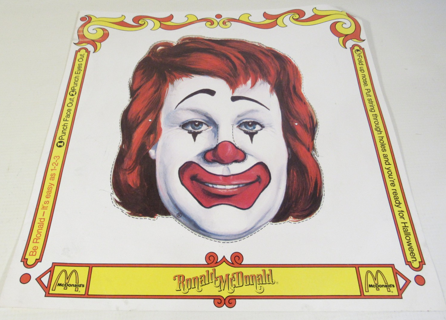 RARE VTG 1971 McDonald’s Ronald Clown Paper Cut-out Halloween Mask Collectible