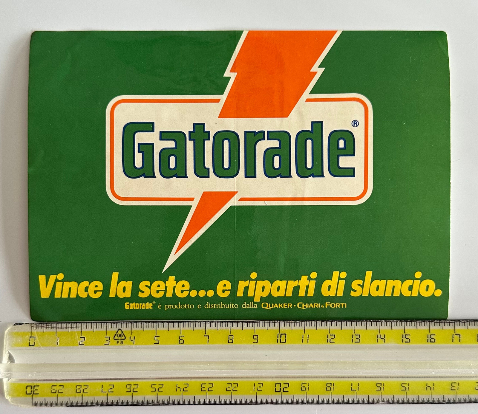 STICKER STICKER GATORADE WINS THE SET... VINTAGE 80s AND MOMENTUM PARTS