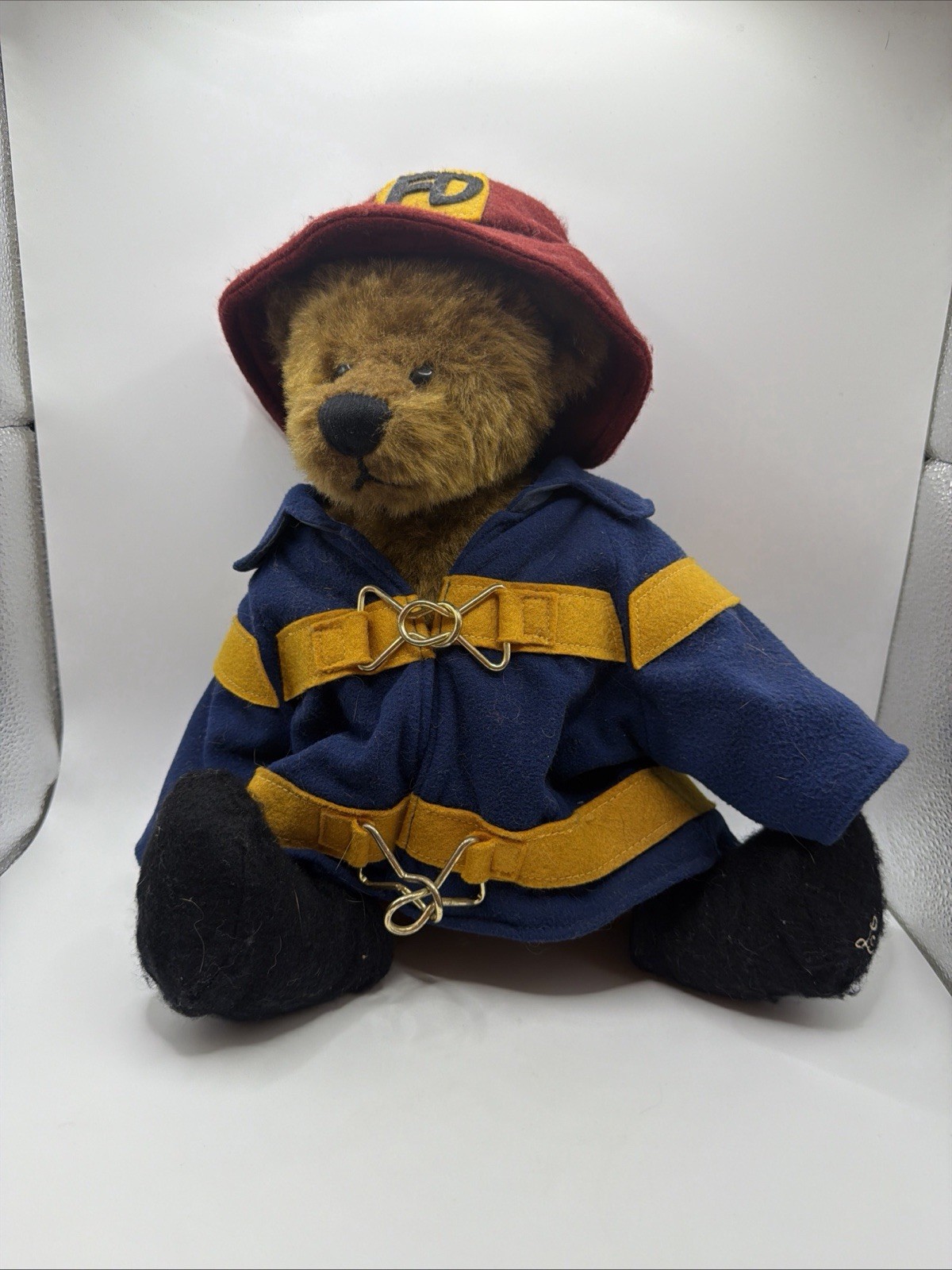 Vintage Ganz Cottage Collectibles Fireman Fire Fighter FD Plush Bear 1988