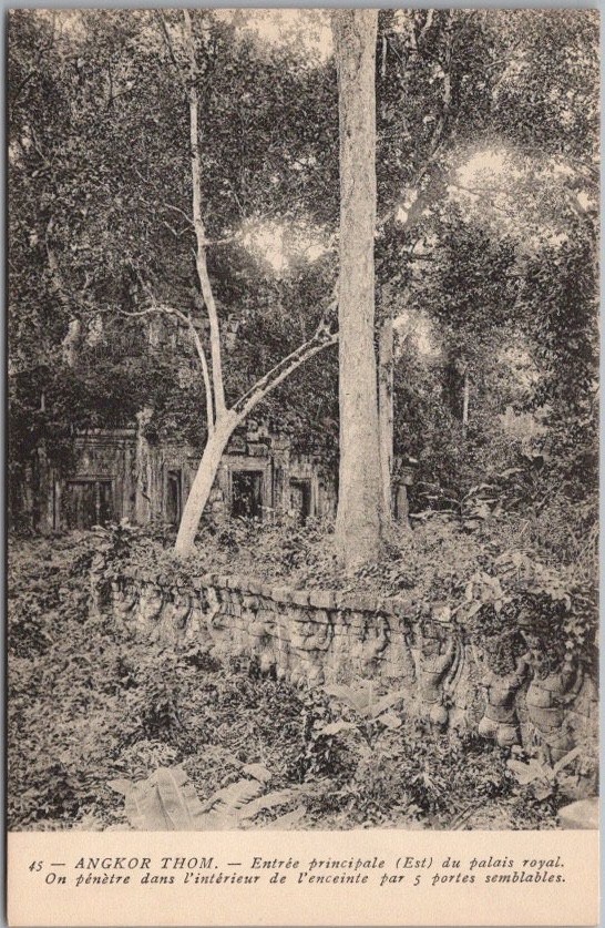 Vintage Siem Reap, CAMBODIA Postcard ANGKOR THOM 