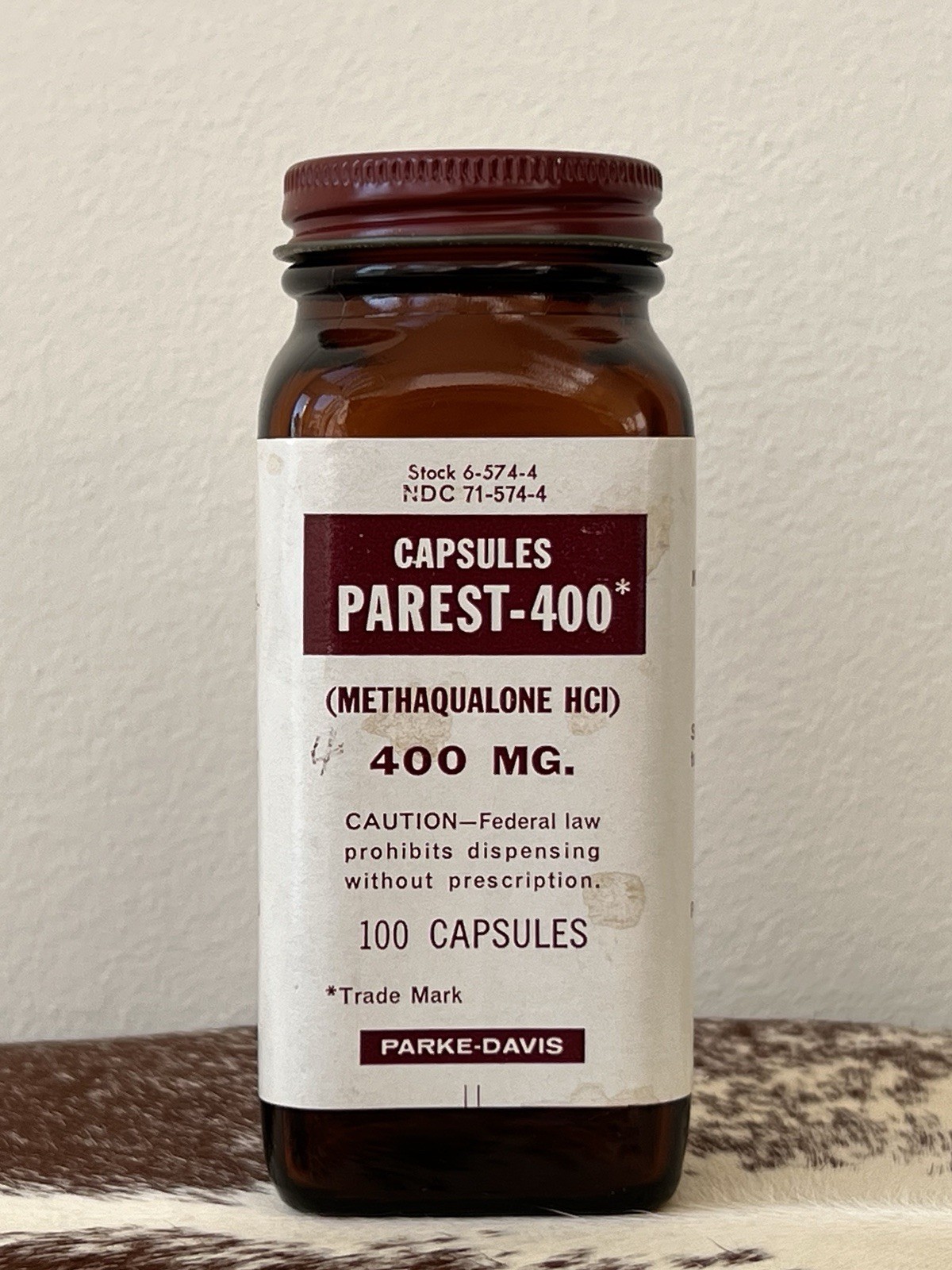Vintage Parke-Davis Parest-400 Bottle - Methaqualone Quaalude Sopor - EMPTY