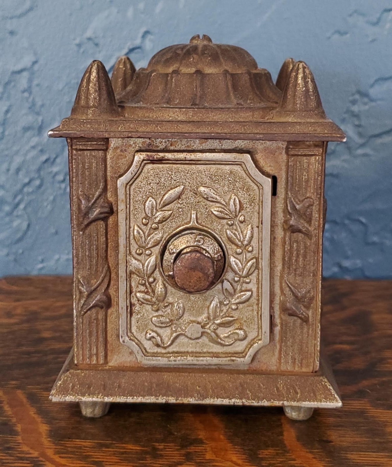 Antique Figural Architectural Cast Iron Safe Still Bank Corner Finial Dome Top