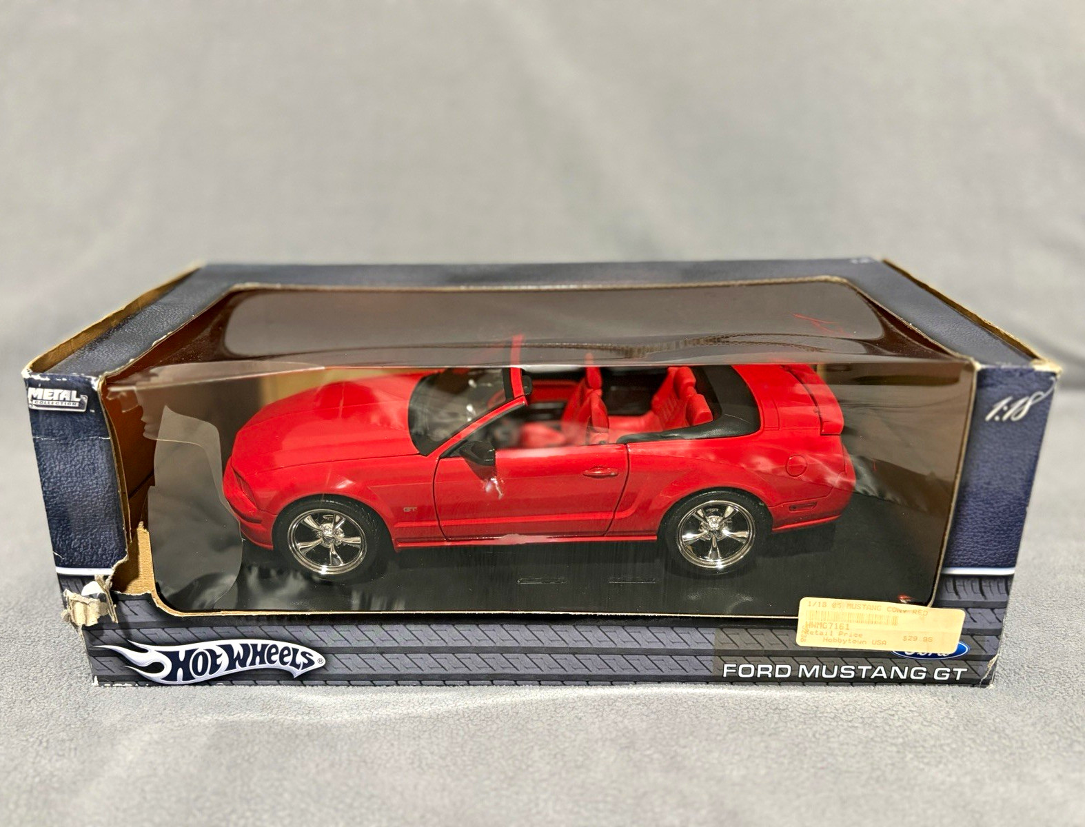 Hot Wheels Diecast Mustang 1/18