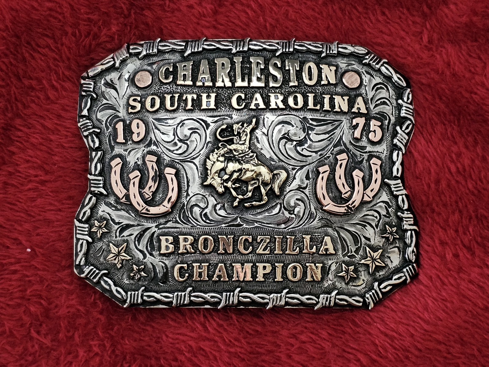 BRONCZILLA☆1975☆Bronc Rider☆RODEO CHAMPION TROPHY BUCKLE☆Charleston S.C.☆Rare920