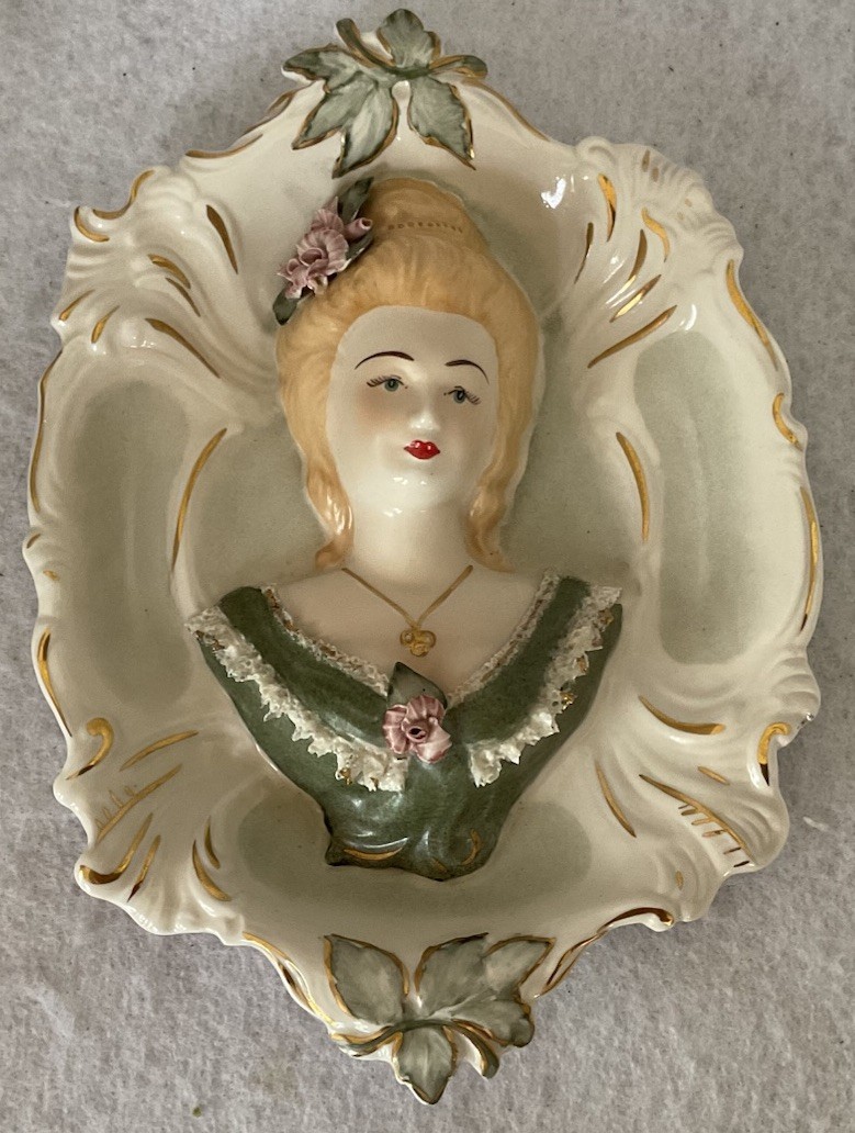 Vintage Victorian Lady Ceramic Head Bust Wall Decor Gold Trim