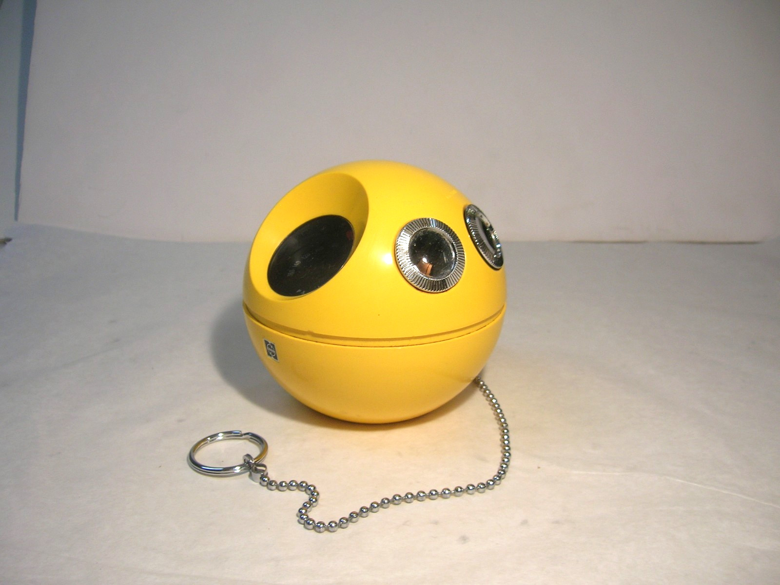 Vintage 1969 Panasonic Yellow R-70 Panapet Transistor AM Radio Ring Chain WORKS